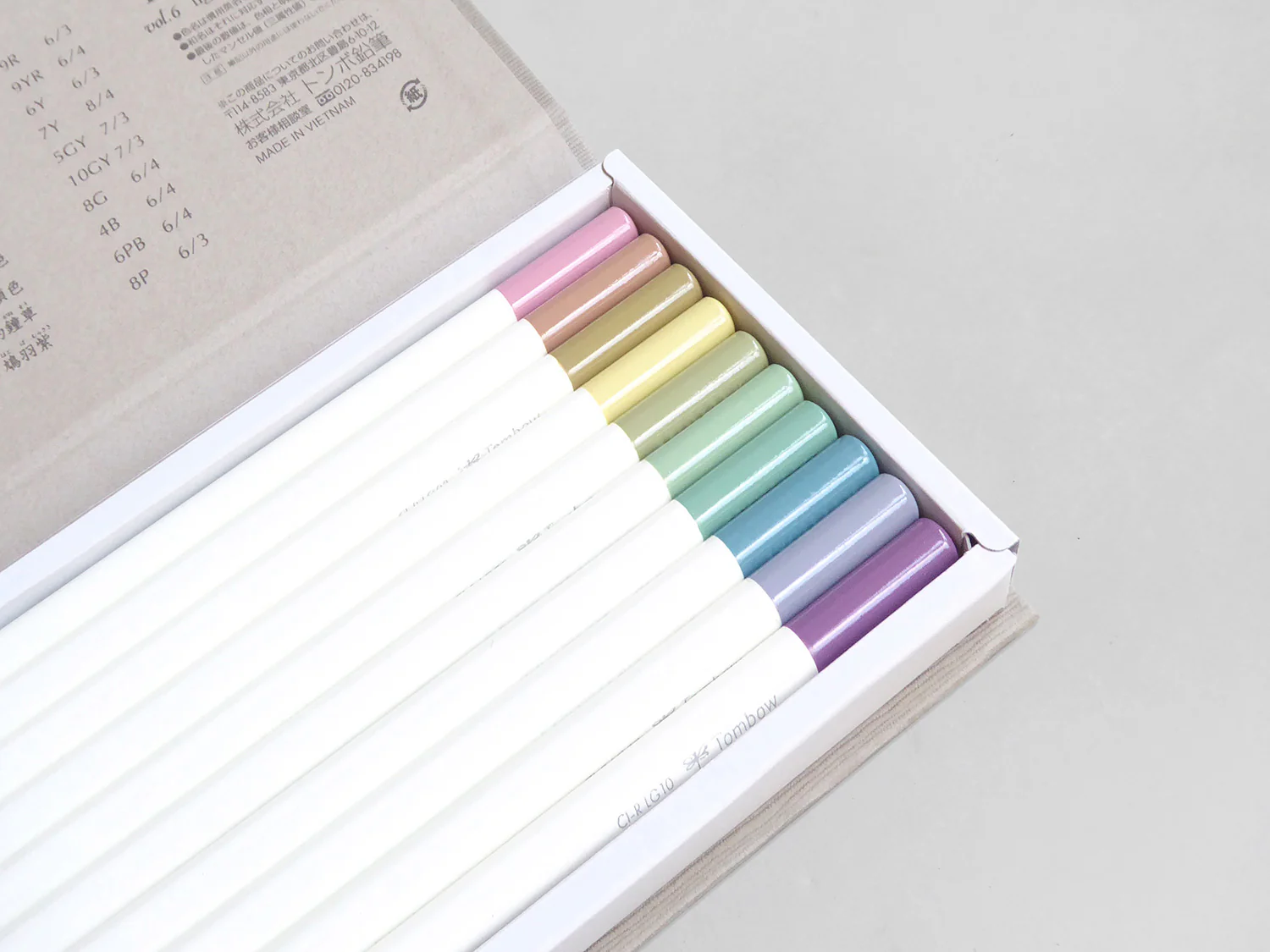 Irojiten Colour Dictionary (ii) - Image 4
