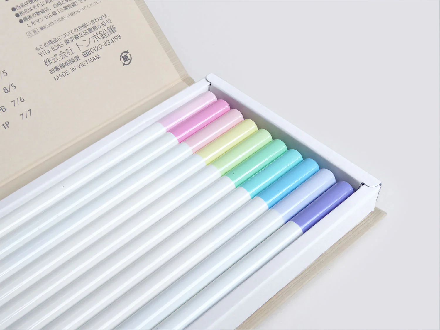 Irojiten Colour Dictionary (iii) - Image 3